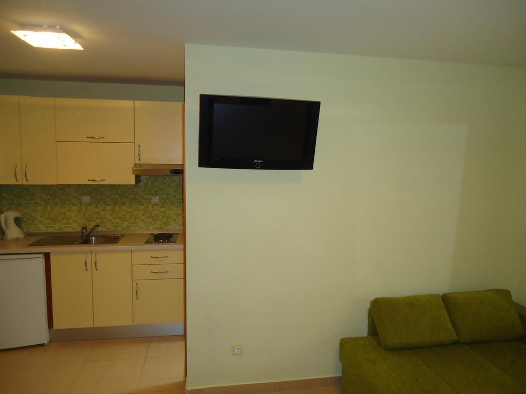 Villa Grgo Apartments Tučepi Rom bilde