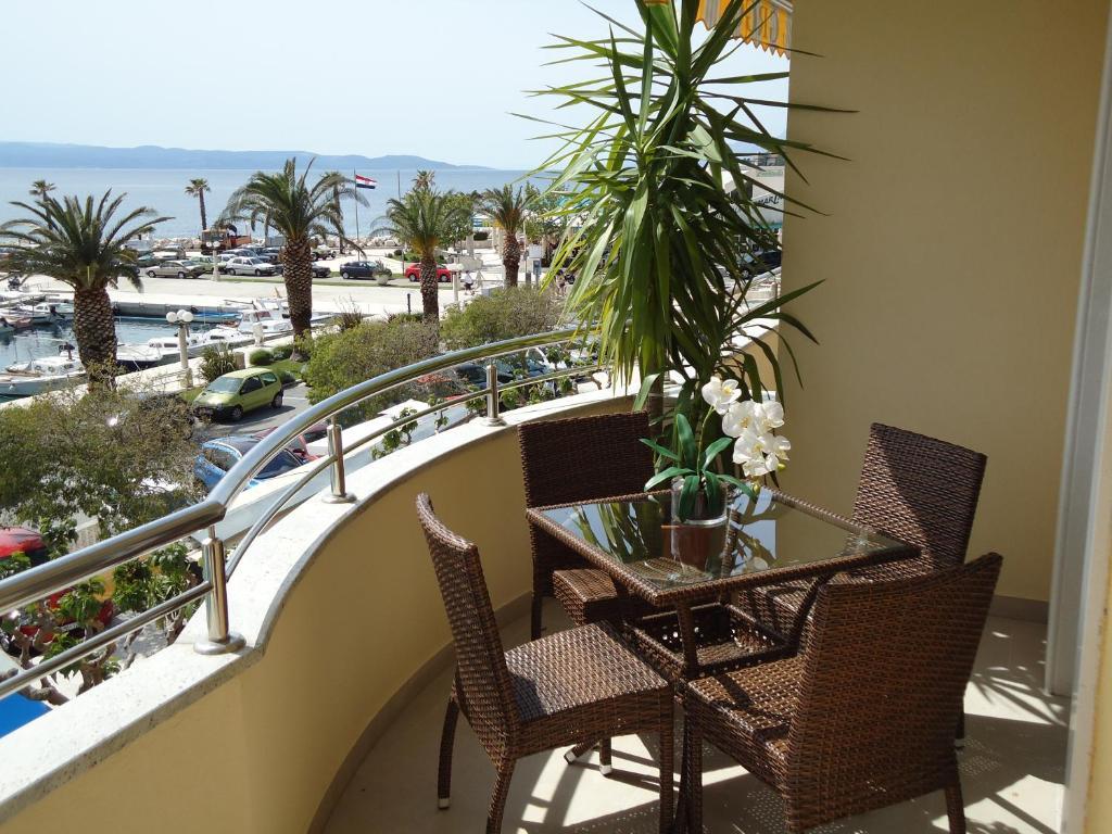 Villa Grgo Apartments Tučepi Rom bilde